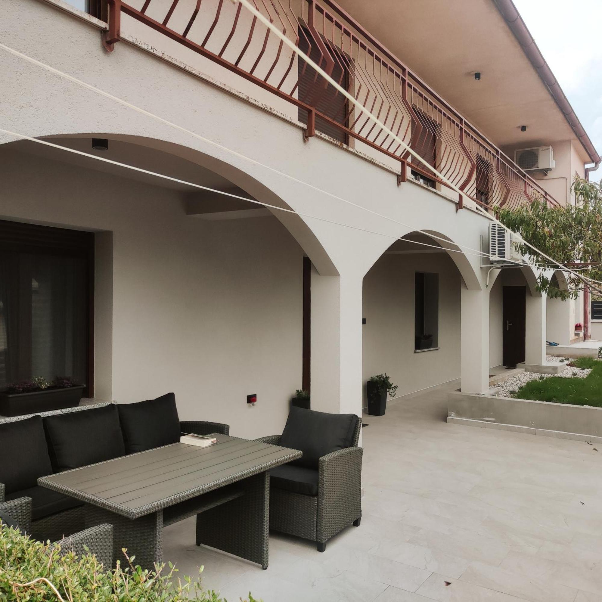Apartman Amelie A4 Пула Екстериор снимка